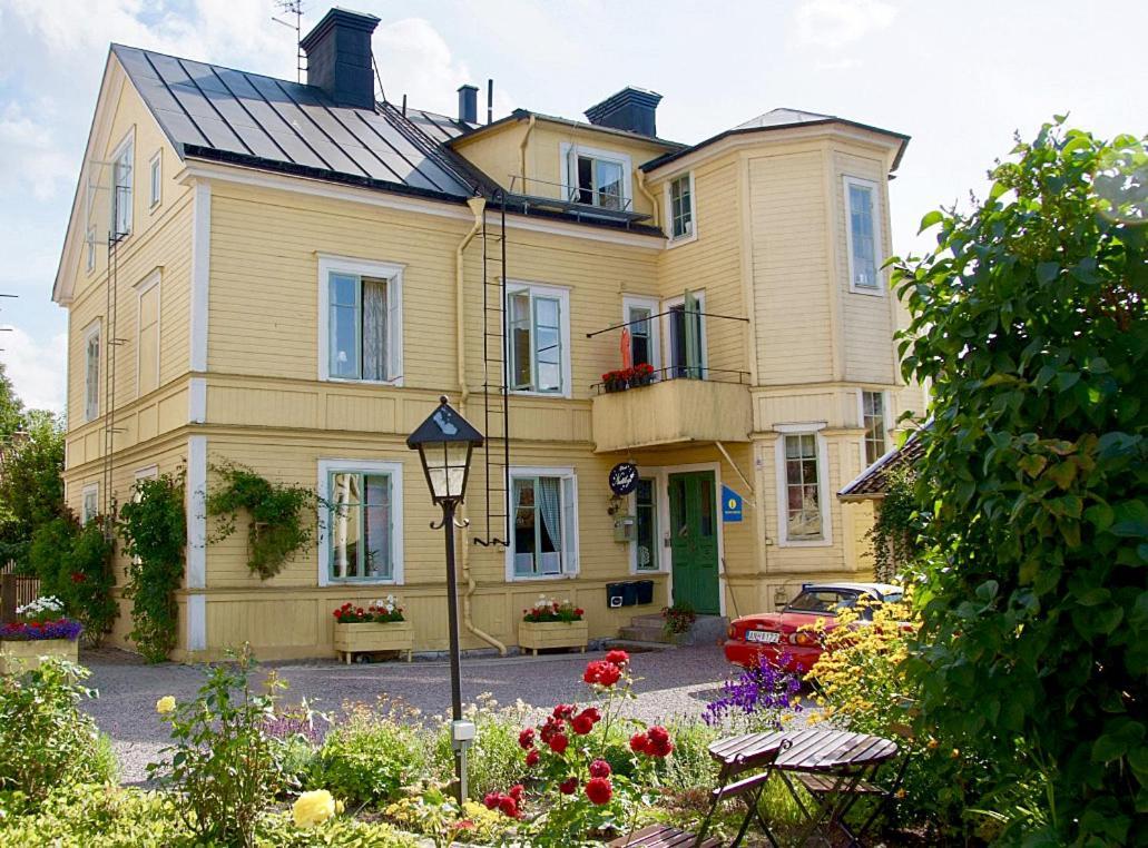 27Ans Nattlogi Bed & Breakfast Vadstena Bagian luar foto